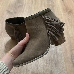 SIMPLY EMMA | Women's Taryn Tan Suede Fringe Ankle Bootie